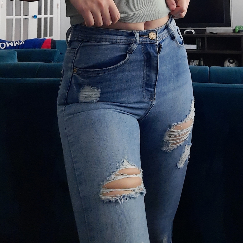 thrifted high waisted authentic skinny blue jeans